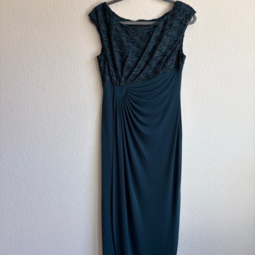 Connected Apparel Dk Green Embellished Evening Gown Size 4 Elegant Gala Formal - Picture 2 of 10